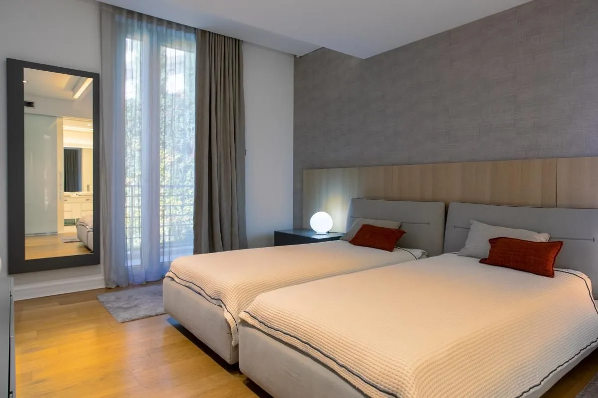 Rent, two bedroom apartment, 508m², Centar, Budva