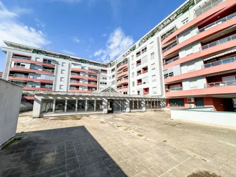 Rent, office space, 1990m², Preko Morače, Podgorica - image 1