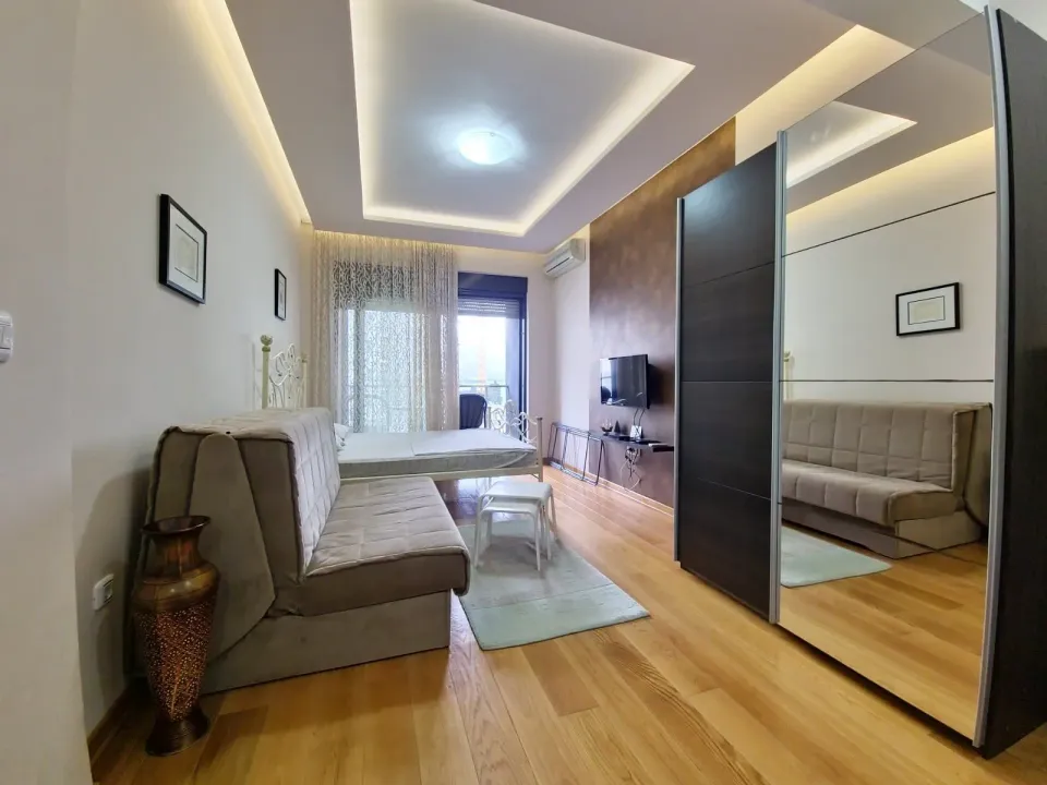 Rent, studio apartment, 30m², Budva, Crna Gora