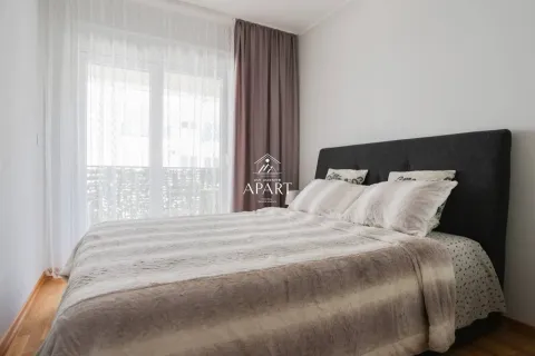 Rent, one bedroom apartment, 42m², Lazi, Budva - image 1
