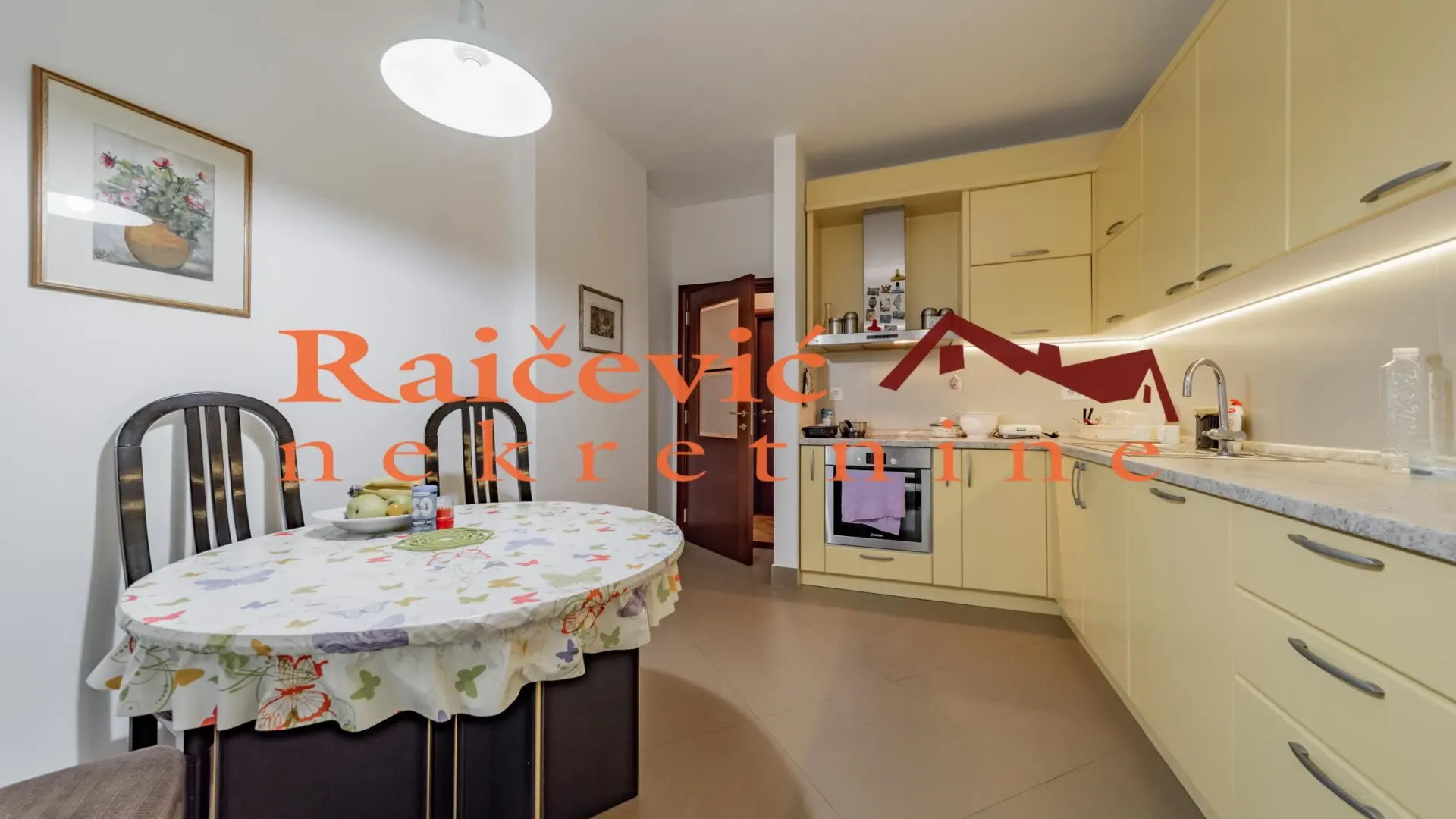 Sale, three bedroom apartment, 98m², Savski Venac, Beograd