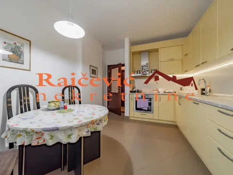 Sale, three bedroom apartment, 98m², Savski Venac, Beograd - image 7