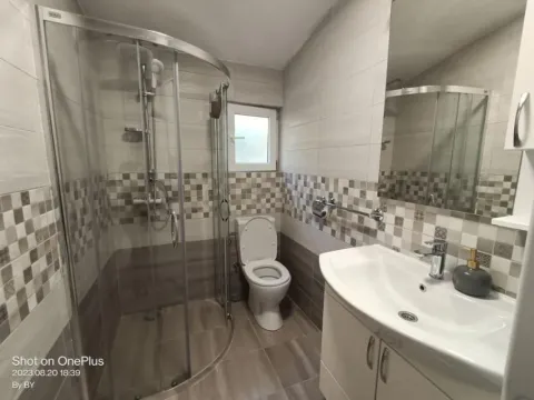 Izdavanje, kuća, 182m², Dobra Voda, Budva - image 10