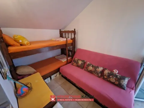 Sale, three bedroom apartment, 33m², Petrovac, Budva - image 9