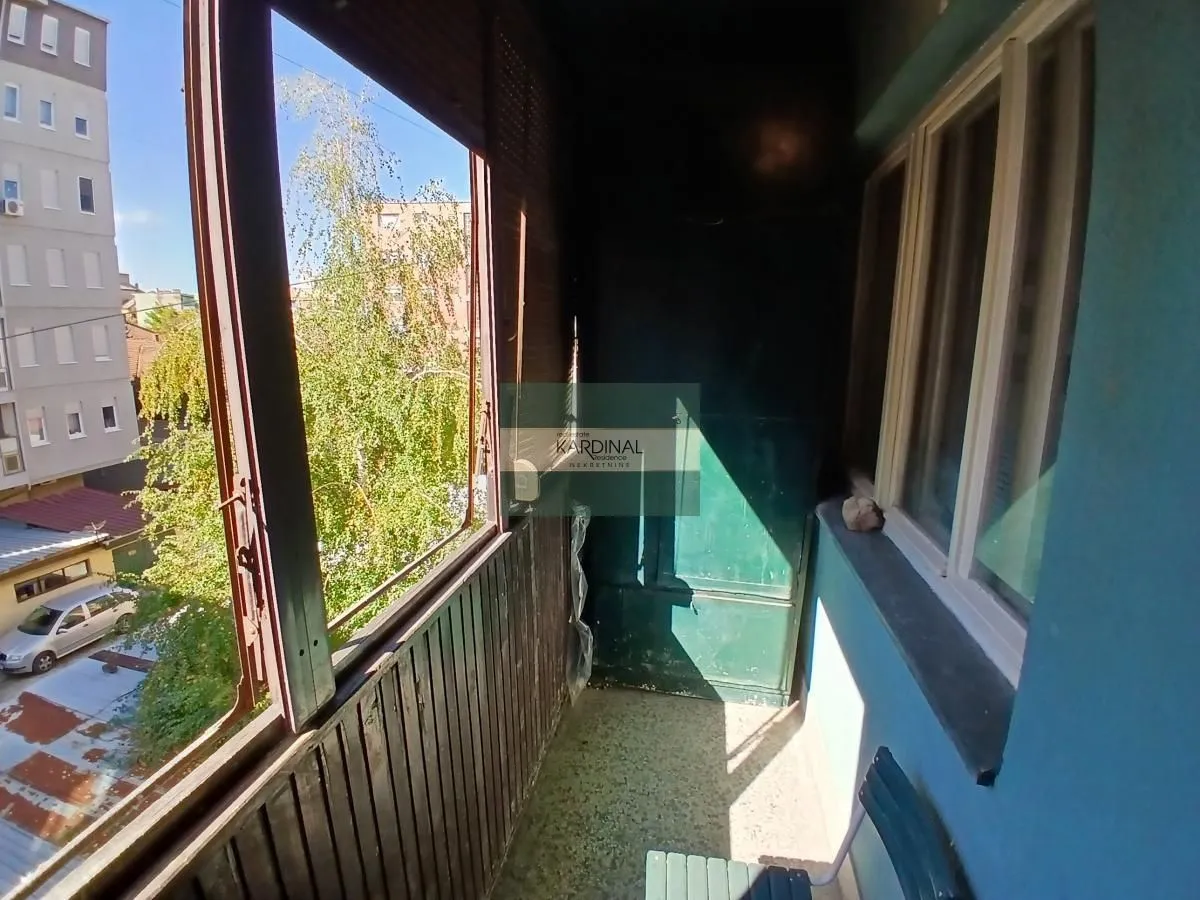 Prodaja, trosoban stan, 79m², Centar, Jagodina