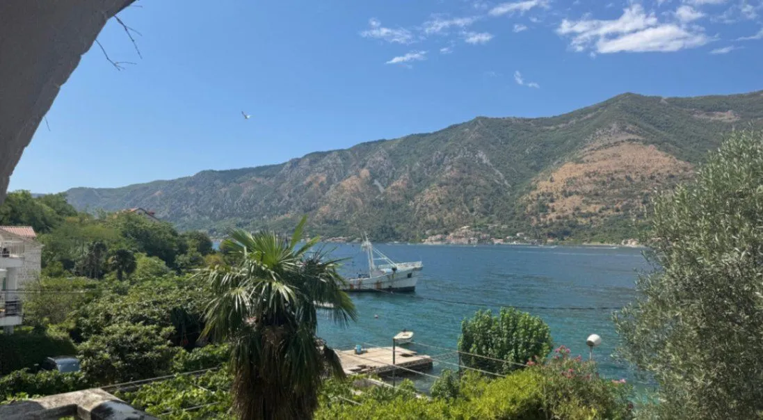 Prodaja, kuća, 160m², Dobrota, Kotor