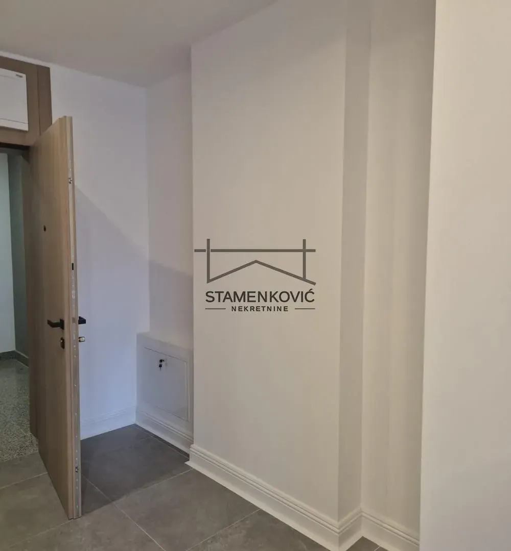 Izdavanje, četvorosoban stan, 95m², Adamovićevo Naselje, Novi Sad Sve Podlokacije