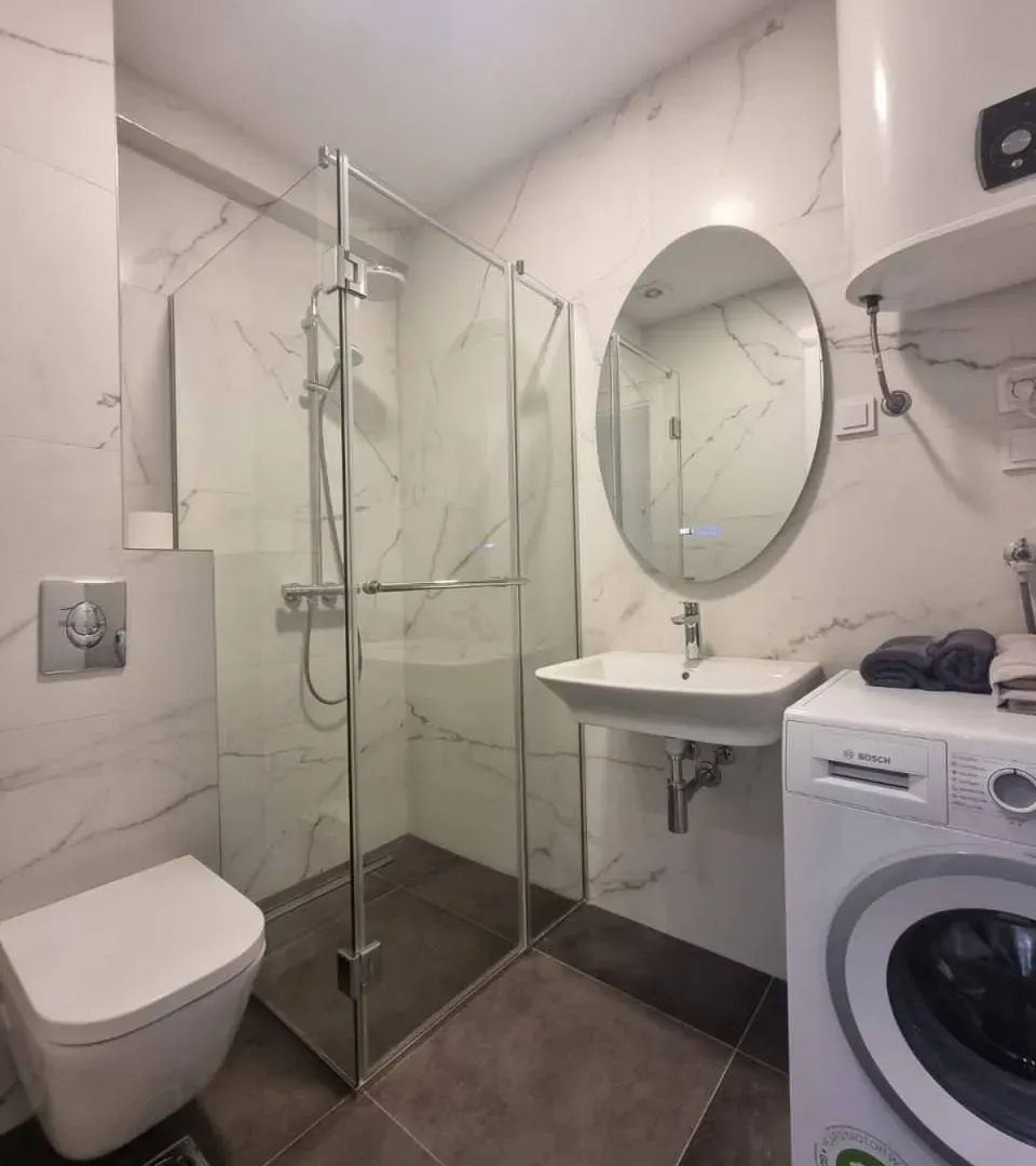 Rent, one bedroom apartment, 44m², Bečići, Budva