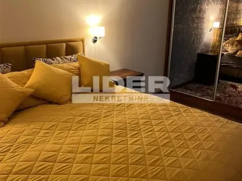 Izdavanje, trosoban stan, 75m², Čubura, Beograd - image 14