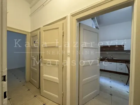 Prodaja, četvorosoban stan, 138m², Vračar Centar, Vračar Sve Podlokacije - image 11