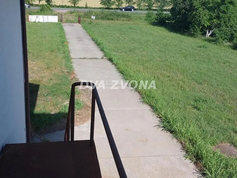 Prodaja, ugostiteljski objekat, 478m², Perlez, Zrenjanin