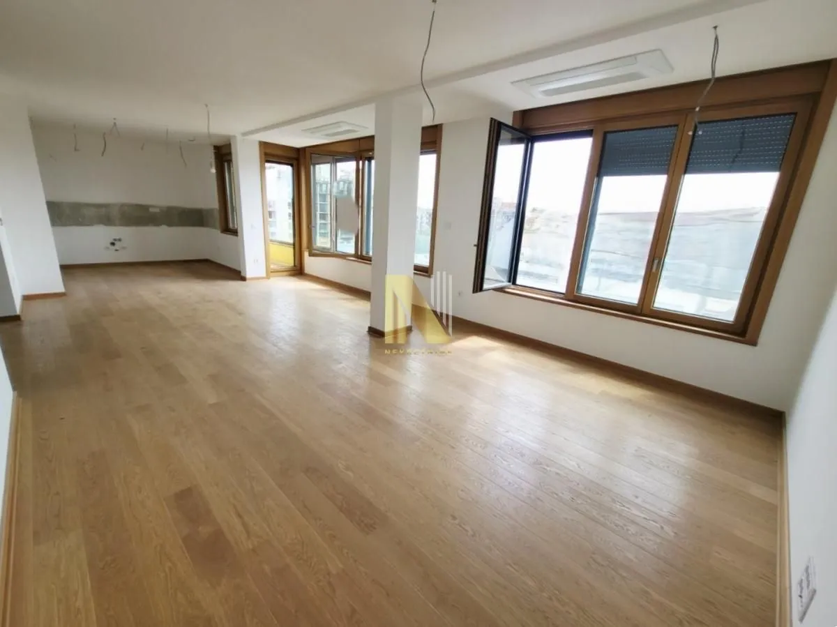 Sale, four bedroom apartment, 121m², Podbara, Novi Sad Sve Podlokacije