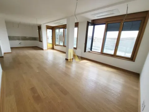 Stan in Podbara