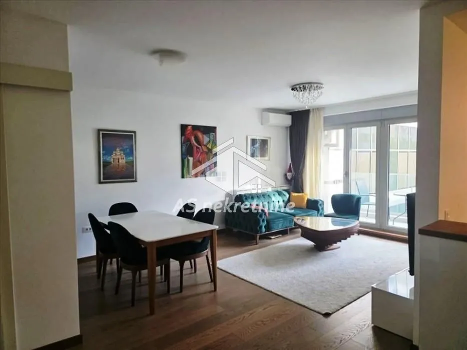 Rent, four bedroom apartment, 80m², Tašmajdan, Palilula Sve Podlokacije