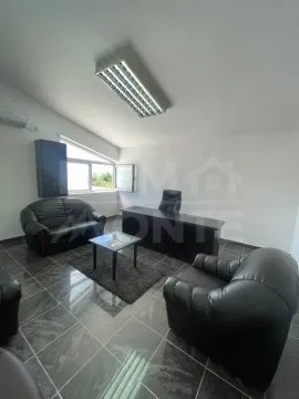 Rent, office space, 97m², Tivat, Crna Gora - image 3