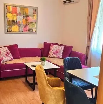 Izdavanje, dvosoban stan, 70m², Lastva Grbaljska, Kotor - image 15