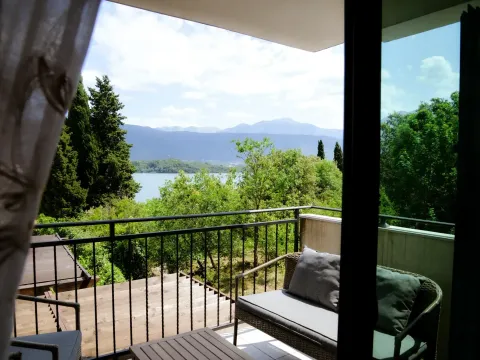 Prodaja, stan, 74m², Tivat, Crna Gora - image 1
