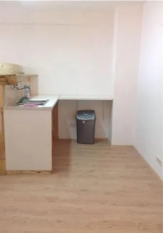 Izdavanje, dvosoban stan, 70m², Đeram Pijaca, Beograd