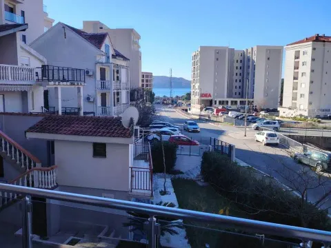 Sale, one bedroom apartment, 40m², Bečići, Budva - image 9