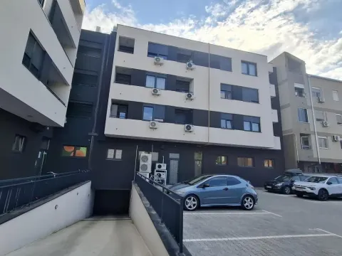 Rent, parking/garage, 14m², Telep, Novi Sad Sve Podlokacije - image 3