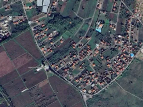 Prodaja, kuća, 300m², Tološi, Podgorica - image 2