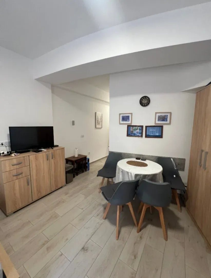 Prodaja, garsonjera, 33m², Sutomore, Bar
