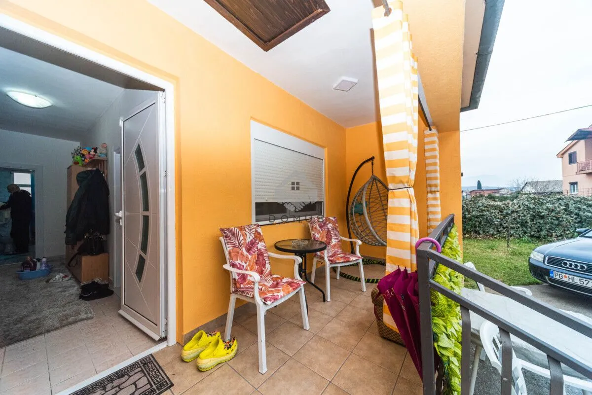 Prodaja, kuća, 83m², Tološi, Podgorica