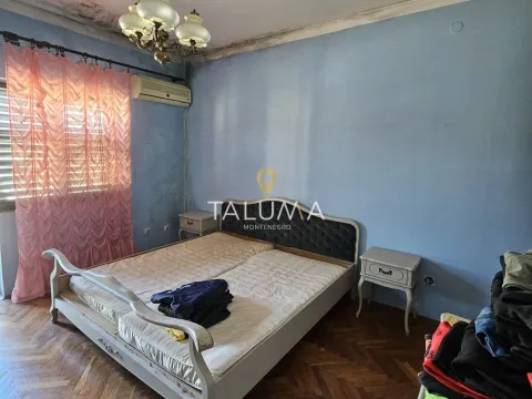 Prodaja, kuća, 300m², Masline, Podgorica - image 8