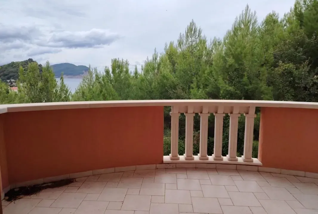 Sale, two bedroom apartment, 79m², Petrovac, Budva