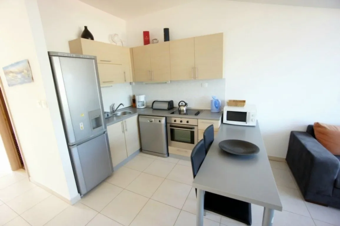 Sale, two bedroom apartment, 55m², Bečići, Budva