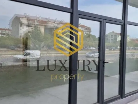 Rent, office space, 50m², Stari Aerodrom, Podgorica - image 6