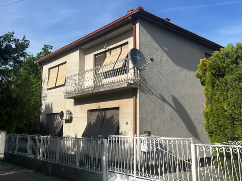Kuća in Golubinci