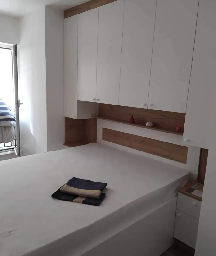 Izdavanje, jednosoban stan, 45m², Adok, Budva