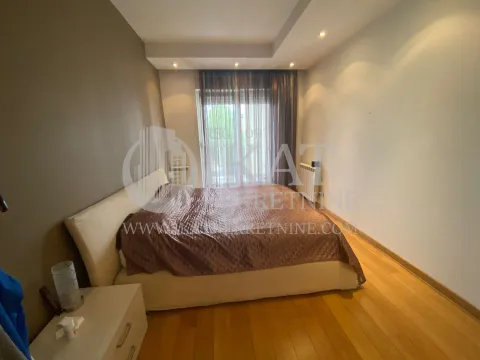 Izdavanje, trosoban stan, 95m², Savski Venac, Beograd - image 5