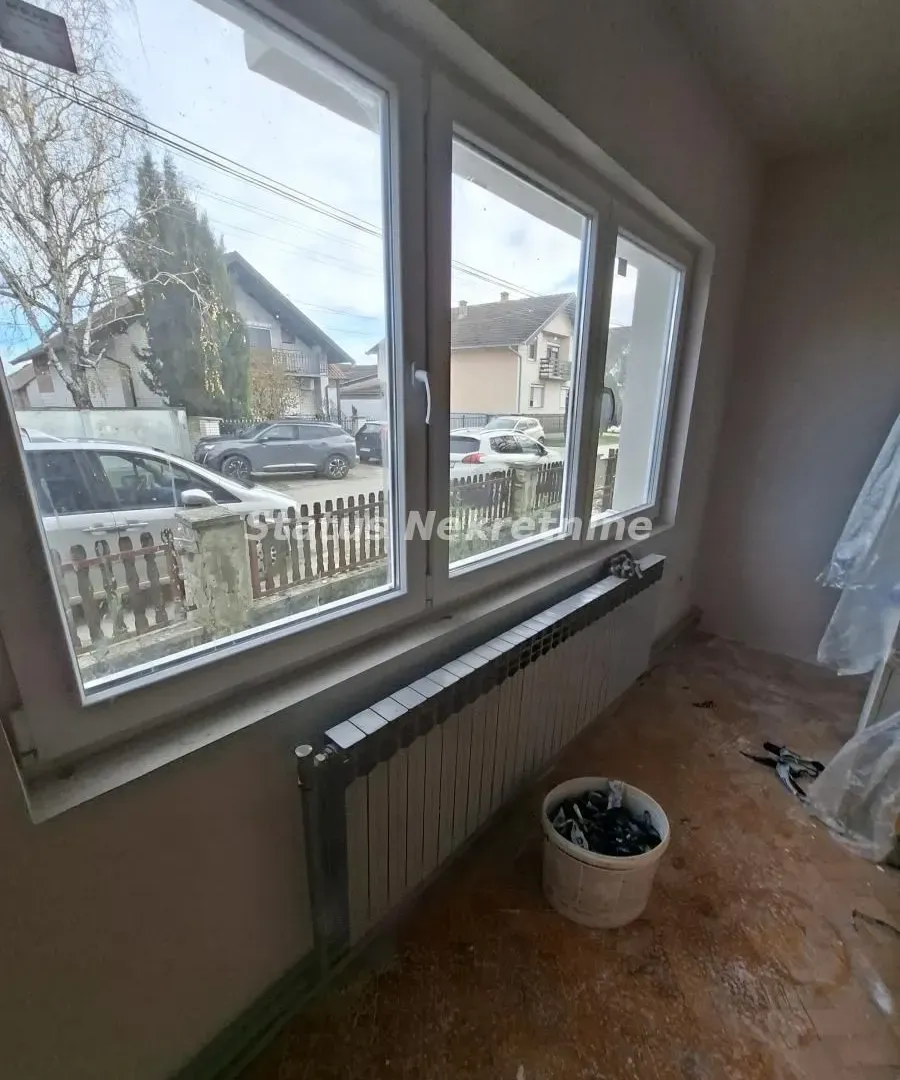 Prodaja, kuća, 118m², Futog, Novi Sad Sve Podlokacije