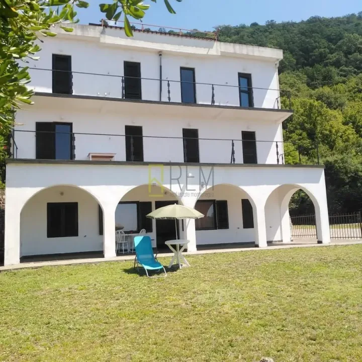 Sale, house, 480m², Petrovac, Budva