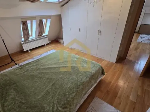 Izdavanje, trosoban stan, 184m², Vračar Hram, Vračar Sve Podlokacije - image 13