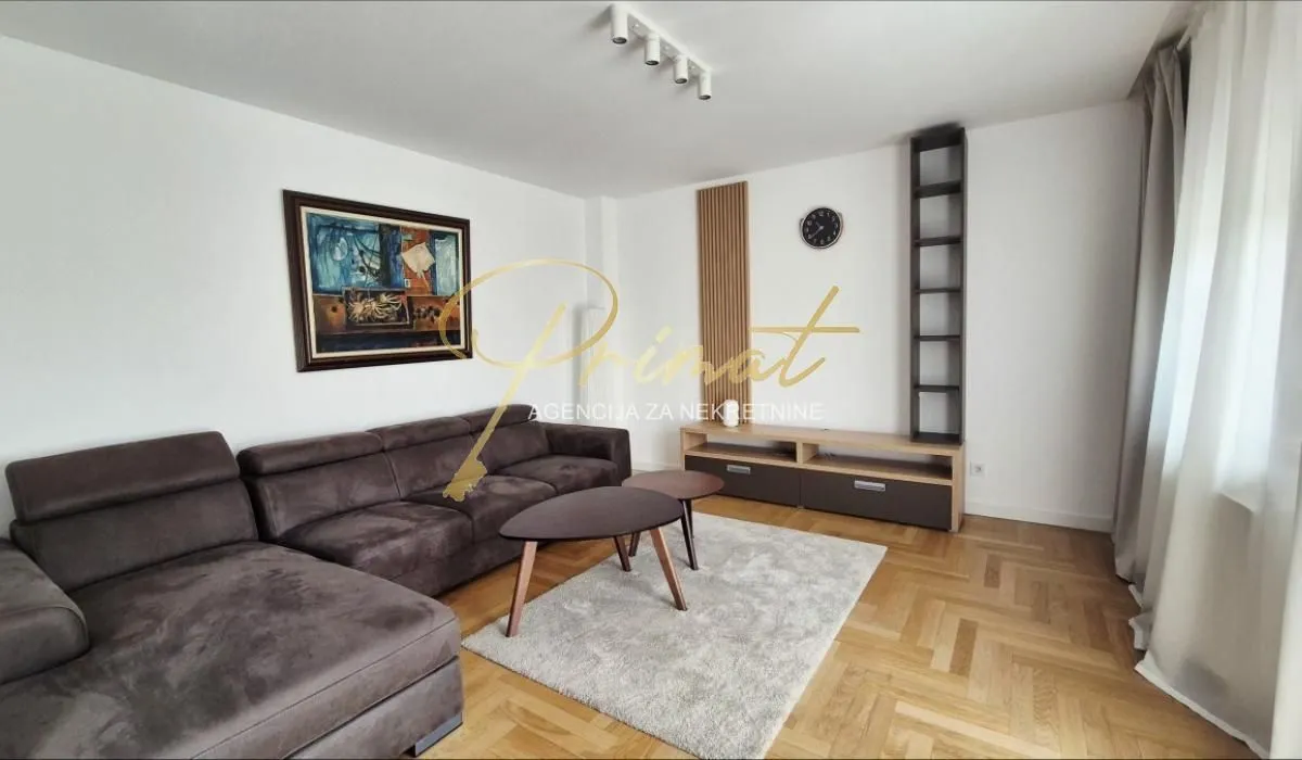 Rent, apartment, 168m², Stari Grad, Beograd