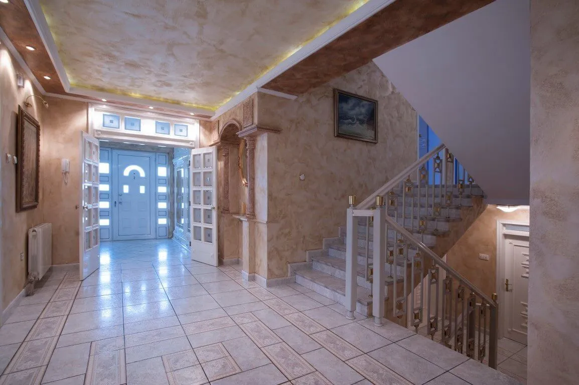 Sale, house, 930m², Tološi, Podgorica