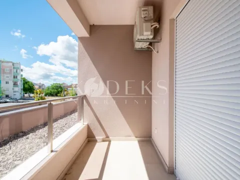 Rent, one bedroom apartment, 45m², Stari Aerodrom, Podgorica - image 10