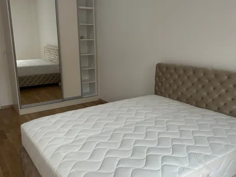 Izdavanje, jednosoban stan, 46m², Momišići, Podgorica - image 4