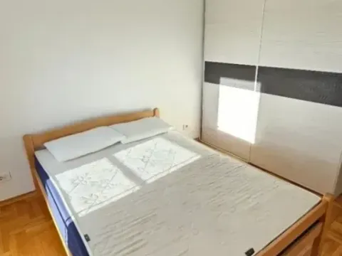 Izdavanje, dvosoban stan, 65m², Stari Aerodrom, Podgorica - image 7