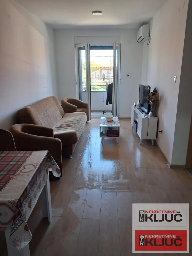 Prodaja, dvosoban stan, 41m², Lipov gaj, Novi Sad Sve Podlokacije