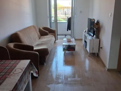 Prodaja, dvosoban stan, 41m², Lipov gaj, Novi Sad Sve Podlokacije - image 1