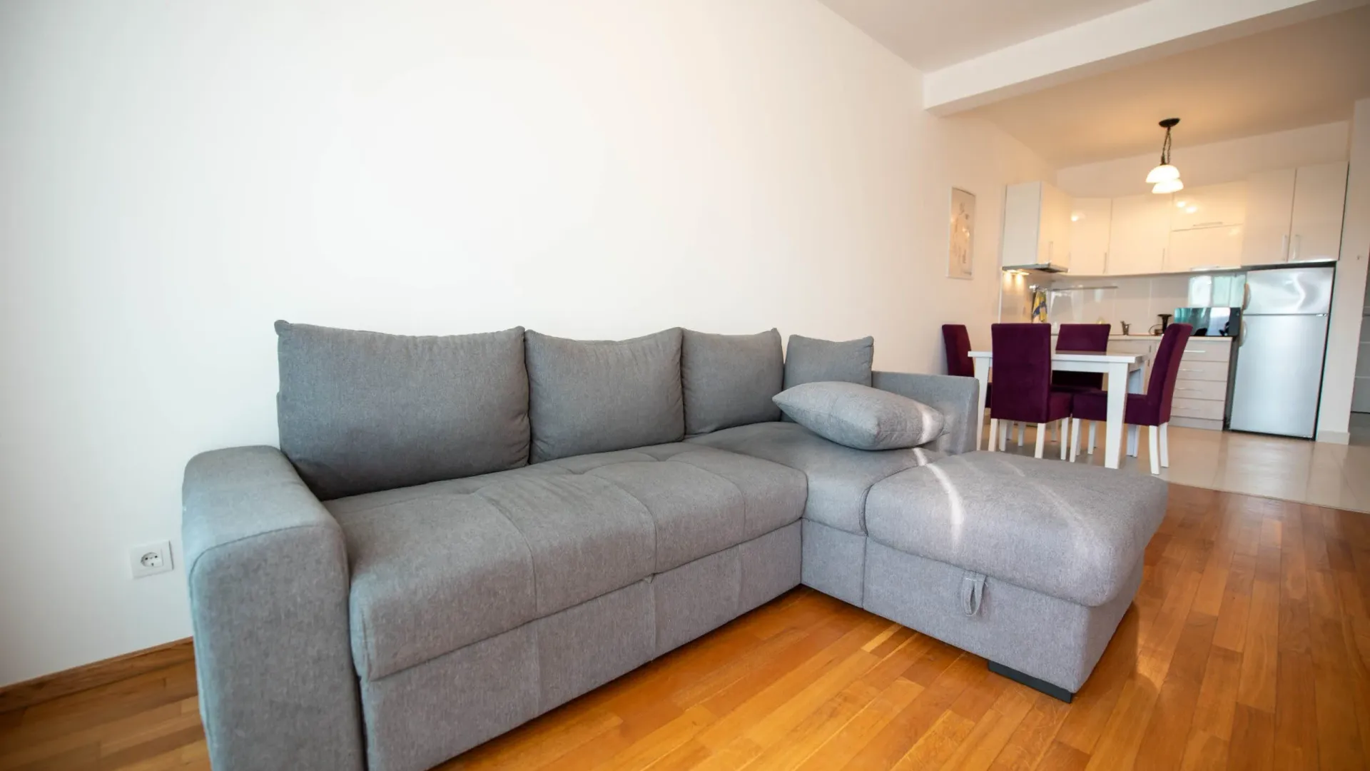 Prodaja, jednosoban stan, 55m², Bečići, Budva