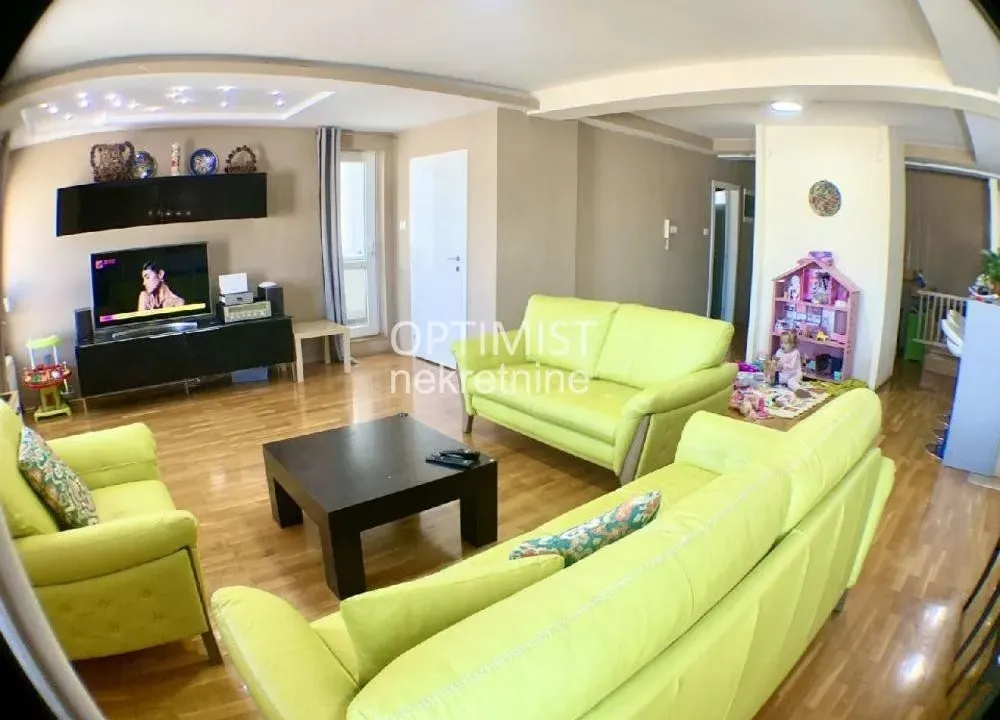 Sale, four bedroom apartment, 157m², Lion, Zvezdara Sve Podlokacije