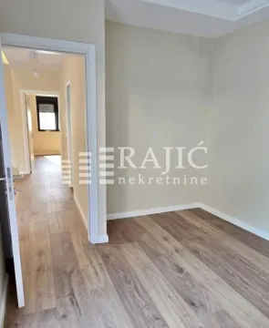 Prodaja, trosoban stan, 68m², Olimp, Zvezdara Sve Podlokacije - image 14