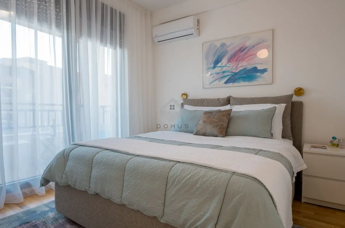 Prodaja, dvosoban stan, 63m², Tivat, Crna Gora