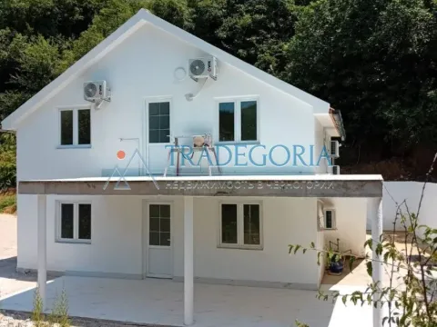 Prodaja, kuća, 170m², Sutomore, Bar