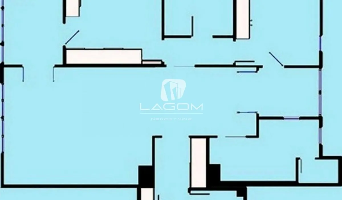 The floor plan shows the layout of the property.